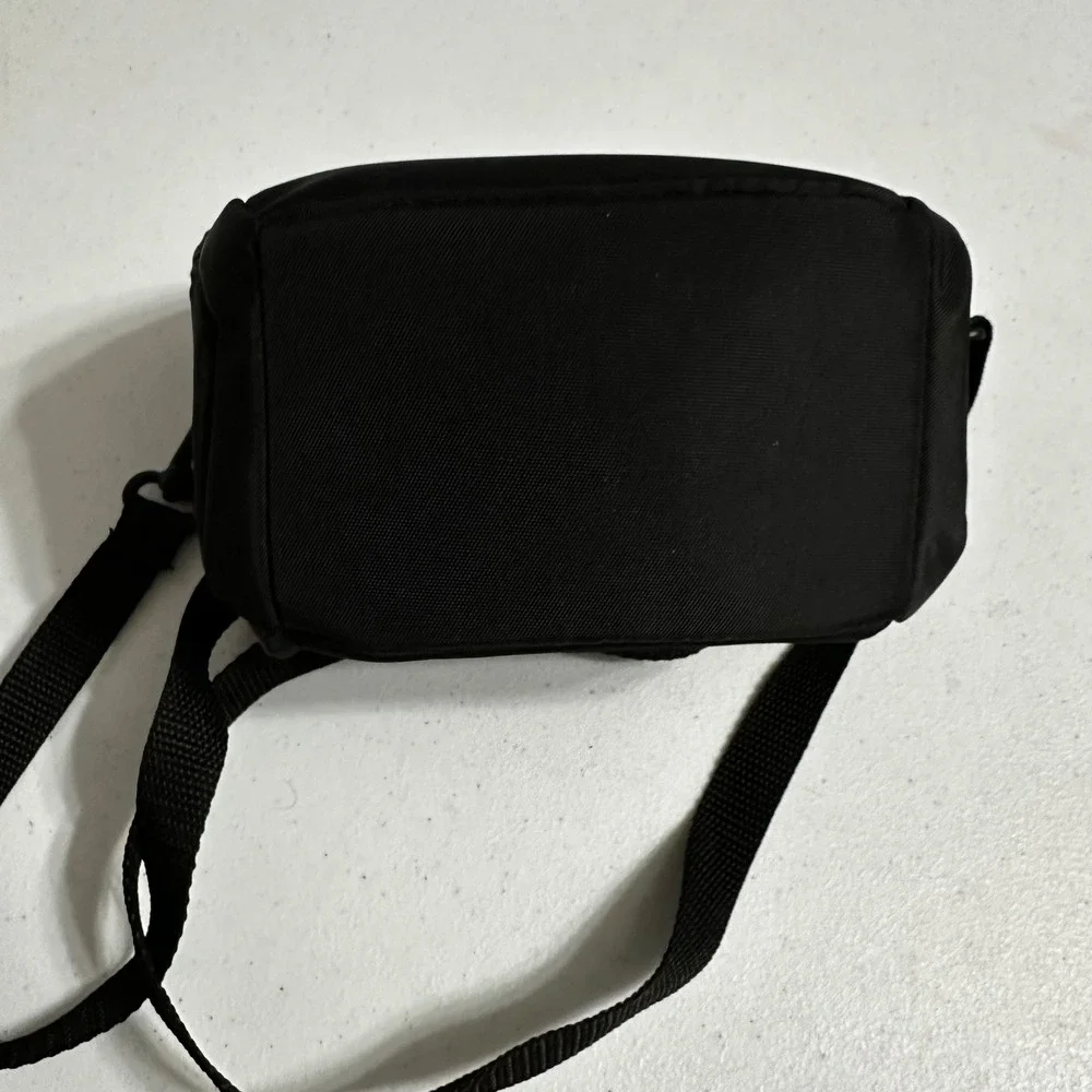 Case Logic Black Compact Camera Bag Padded Digital Camcorder‎ Case Strap Pockets